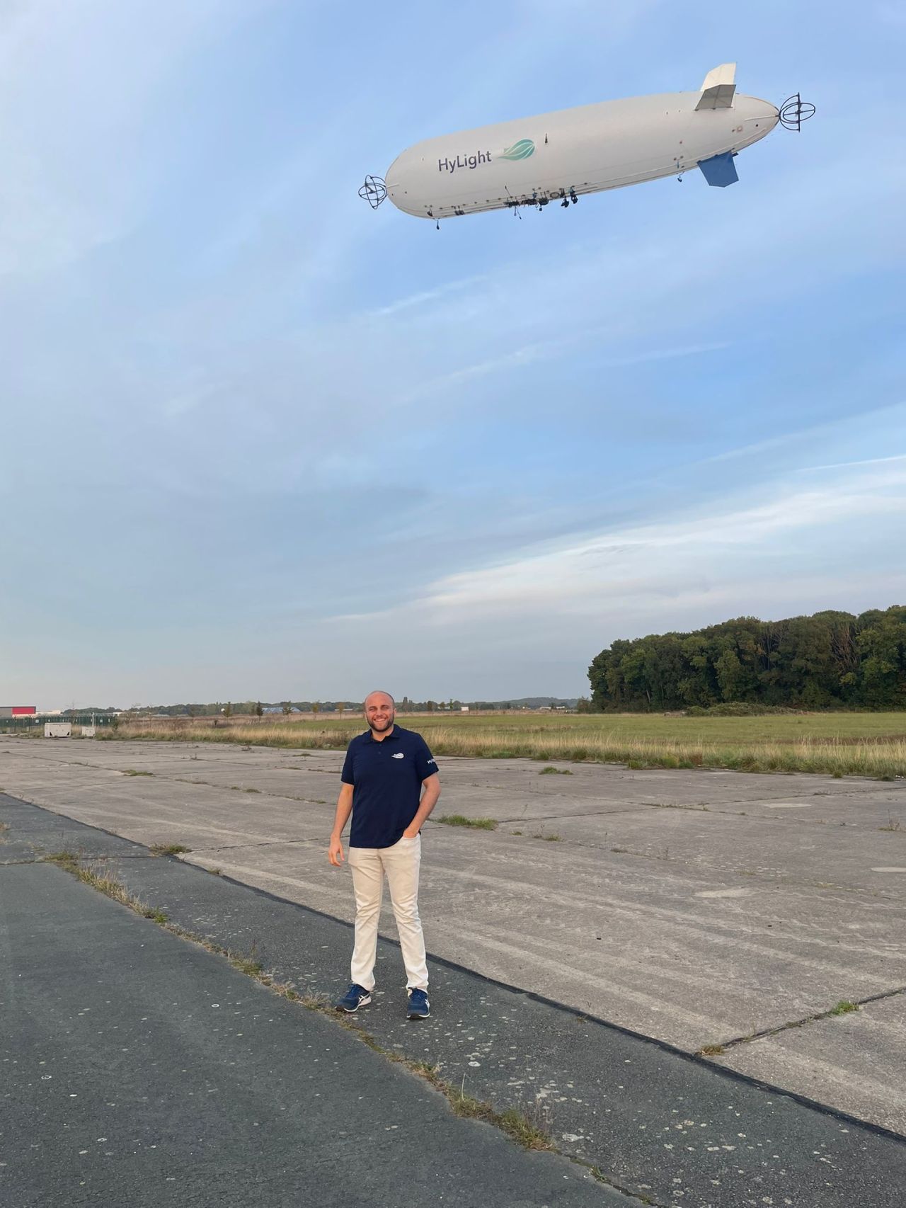 Ghadeer Shaaban with the HyLighter airship in flight